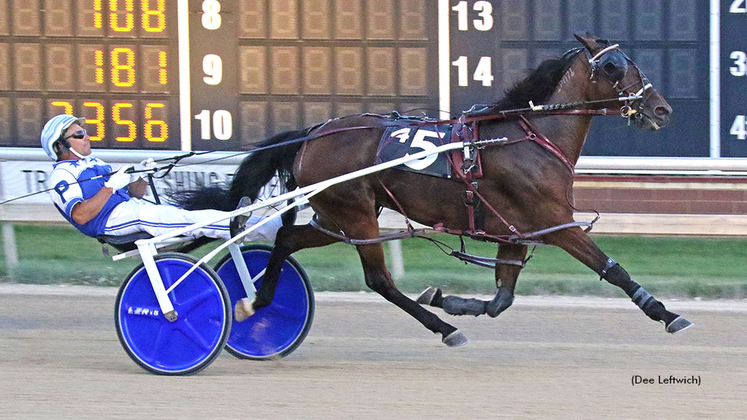 Hottieonthehorizon Strolls To Another Open Win